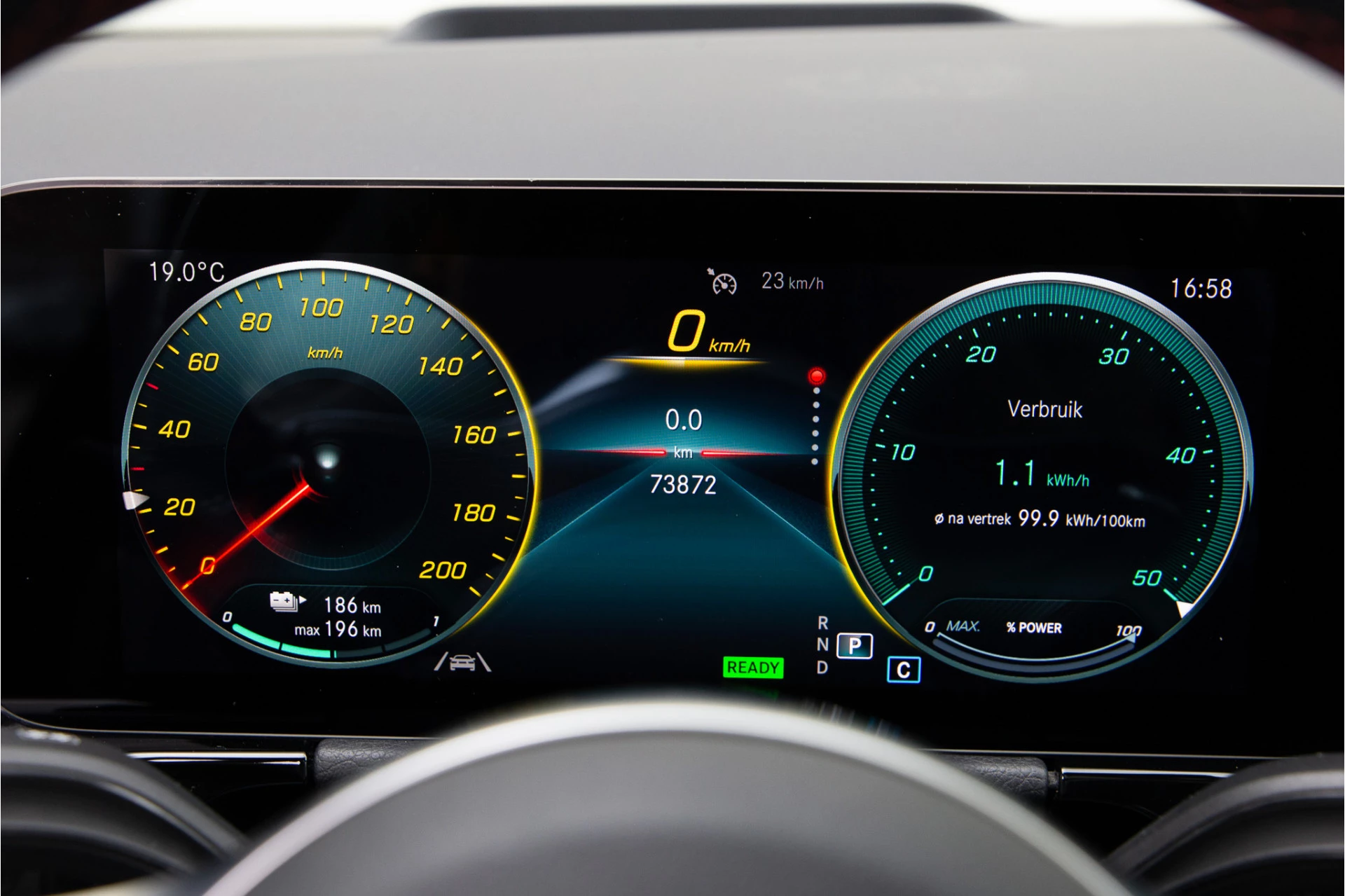 Hoofdafbeelding Mercedes-Benz EQA
