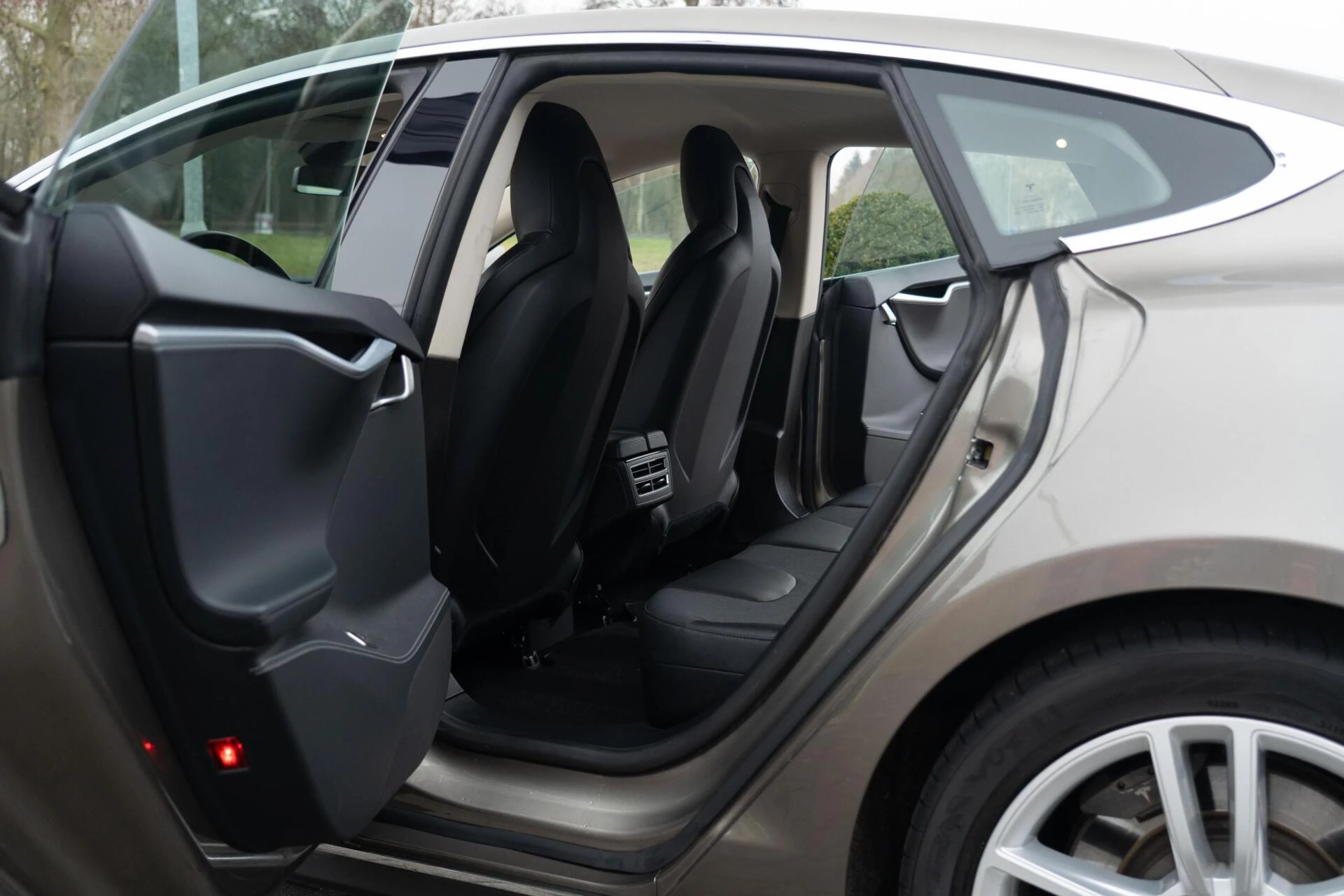 Hoofdafbeelding Tesla Model S