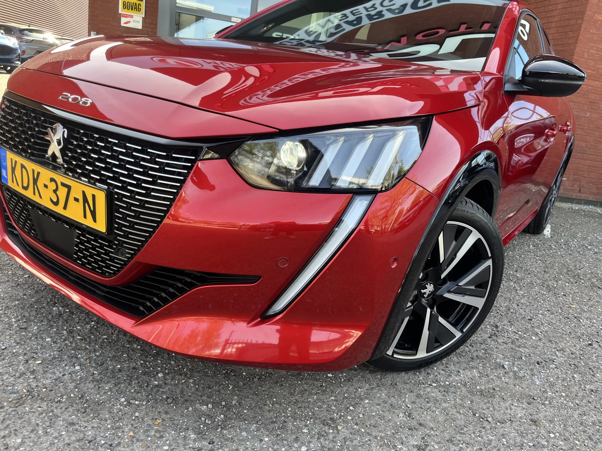 Hoofdafbeelding Peugeot 208