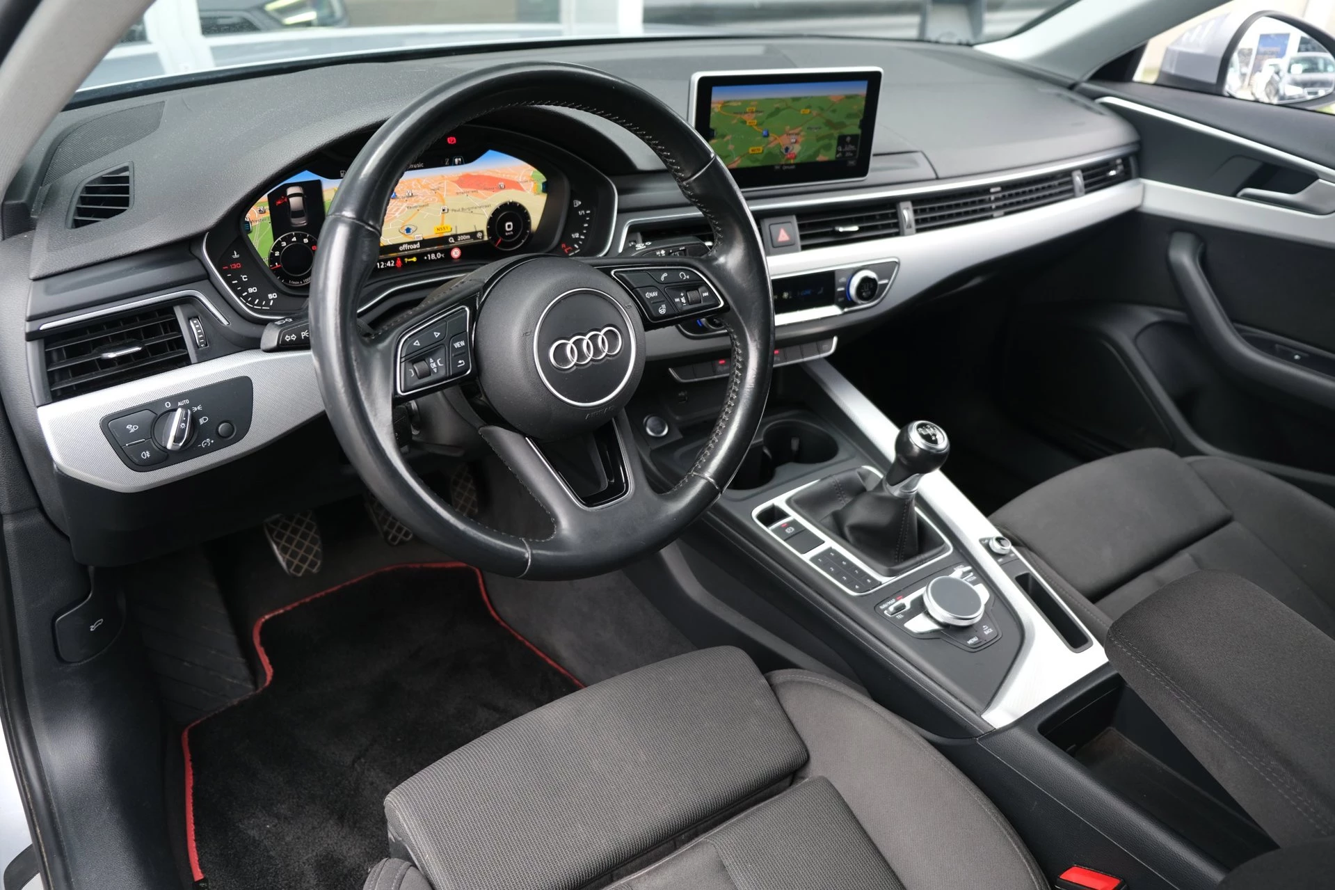Hoofdafbeelding Audi A4