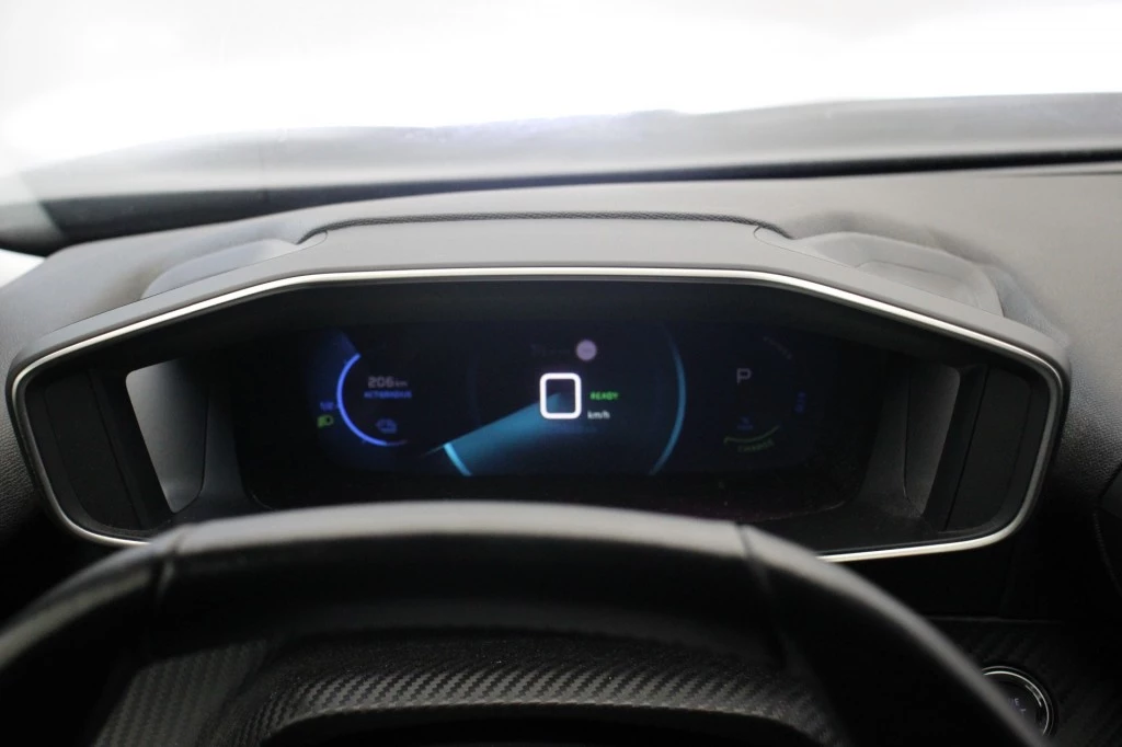 Hoofdafbeelding Peugeot e-2008