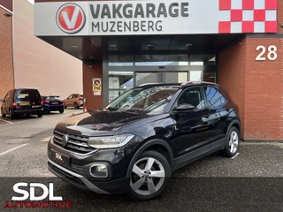 Hoofdafbeelding Volkswagen T-Cross Volkswagen T-Cross 1.5 TSI Style // LED // ADAPT. CRUISE // CLIMA // CAMERA+SENSOREN // APPLE-ANDROID AUTO // STOELVERWARMING //