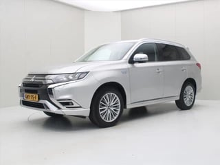 Mitsubishi Outlander 2.4 DOHC MIVEC PHEV 240pk 4WD Automaat Business Edition [ CAMERA+CLIMAAT+CRUISE+PDC+NAVIGATIE ]