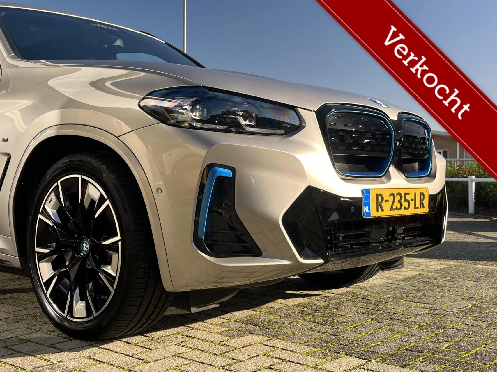 Hoofdafbeelding BMW iX3