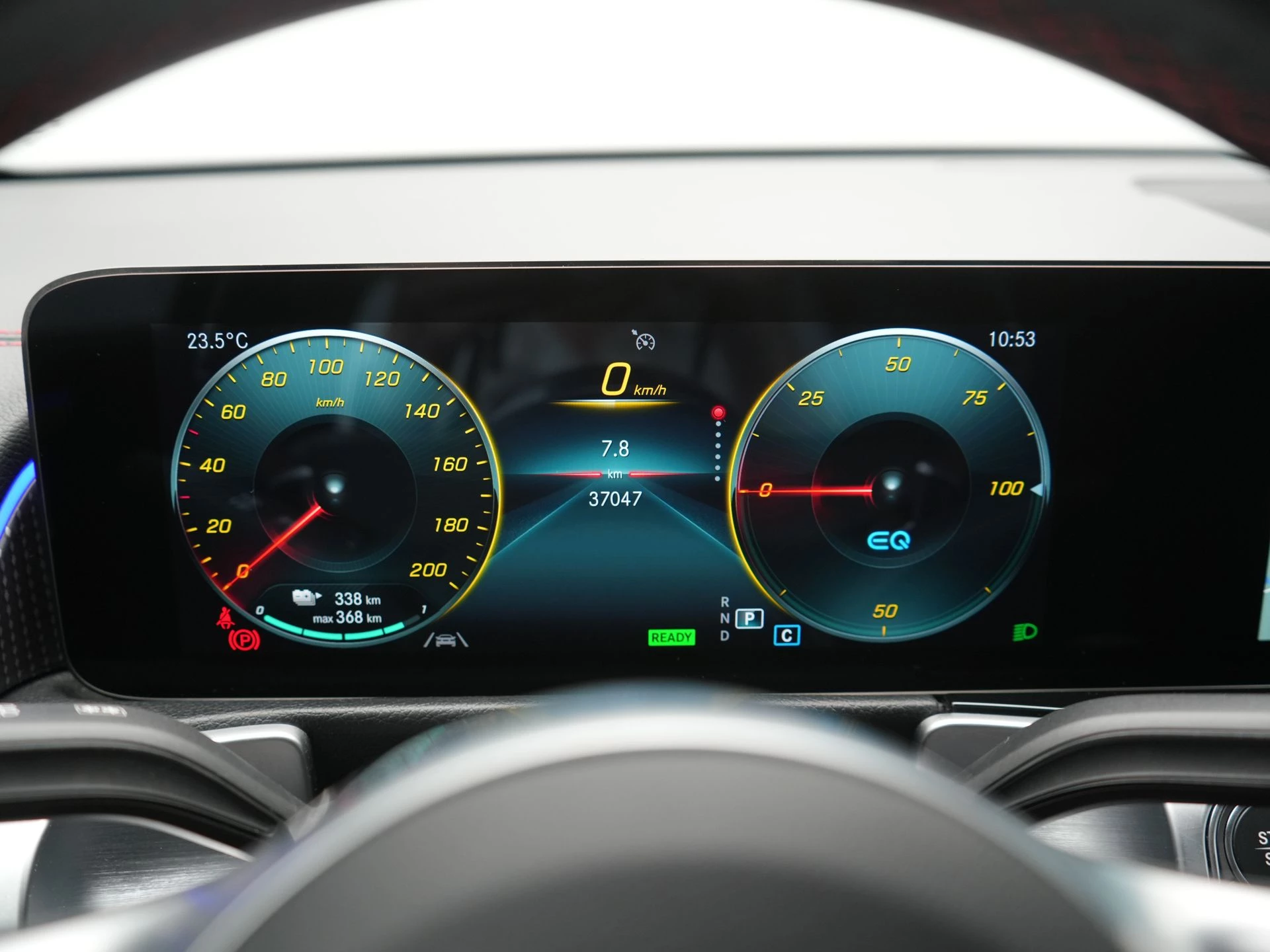 Hoofdafbeelding Mercedes-Benz EQB
