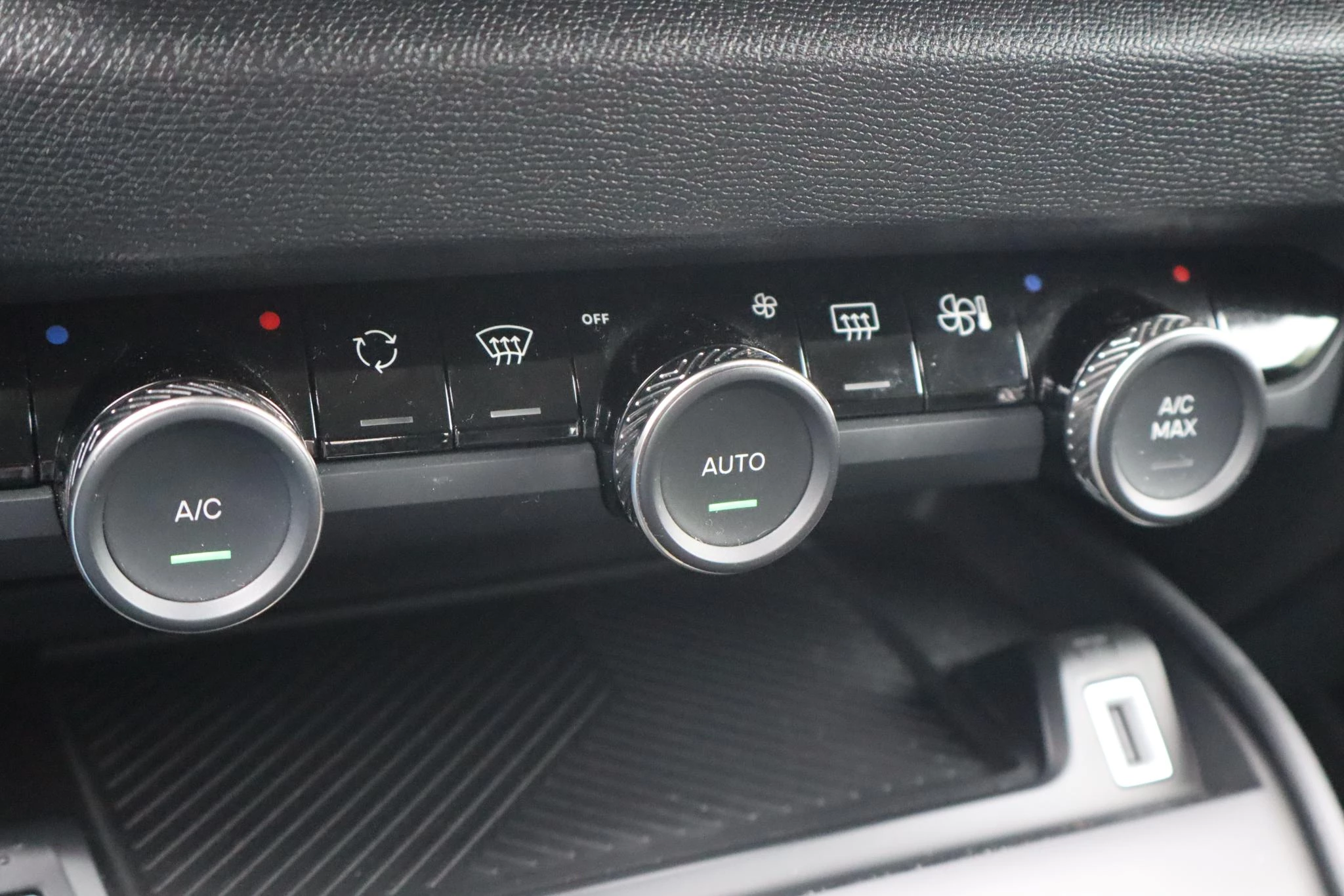 Hoofdafbeelding Citroën ë-C4