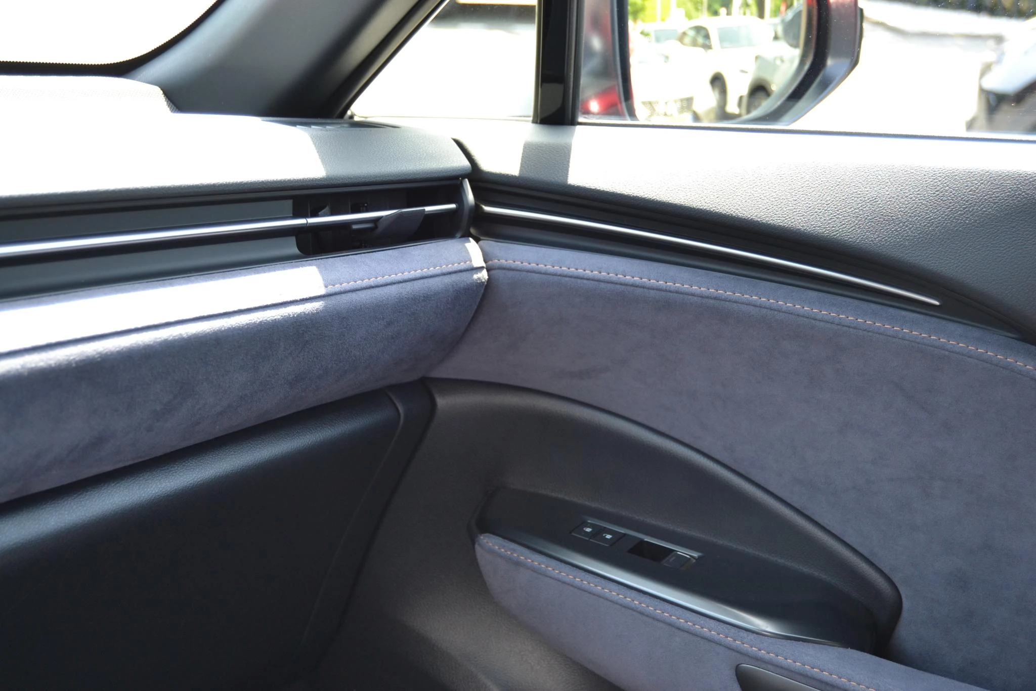 Hoofdafbeelding Lexus LBX