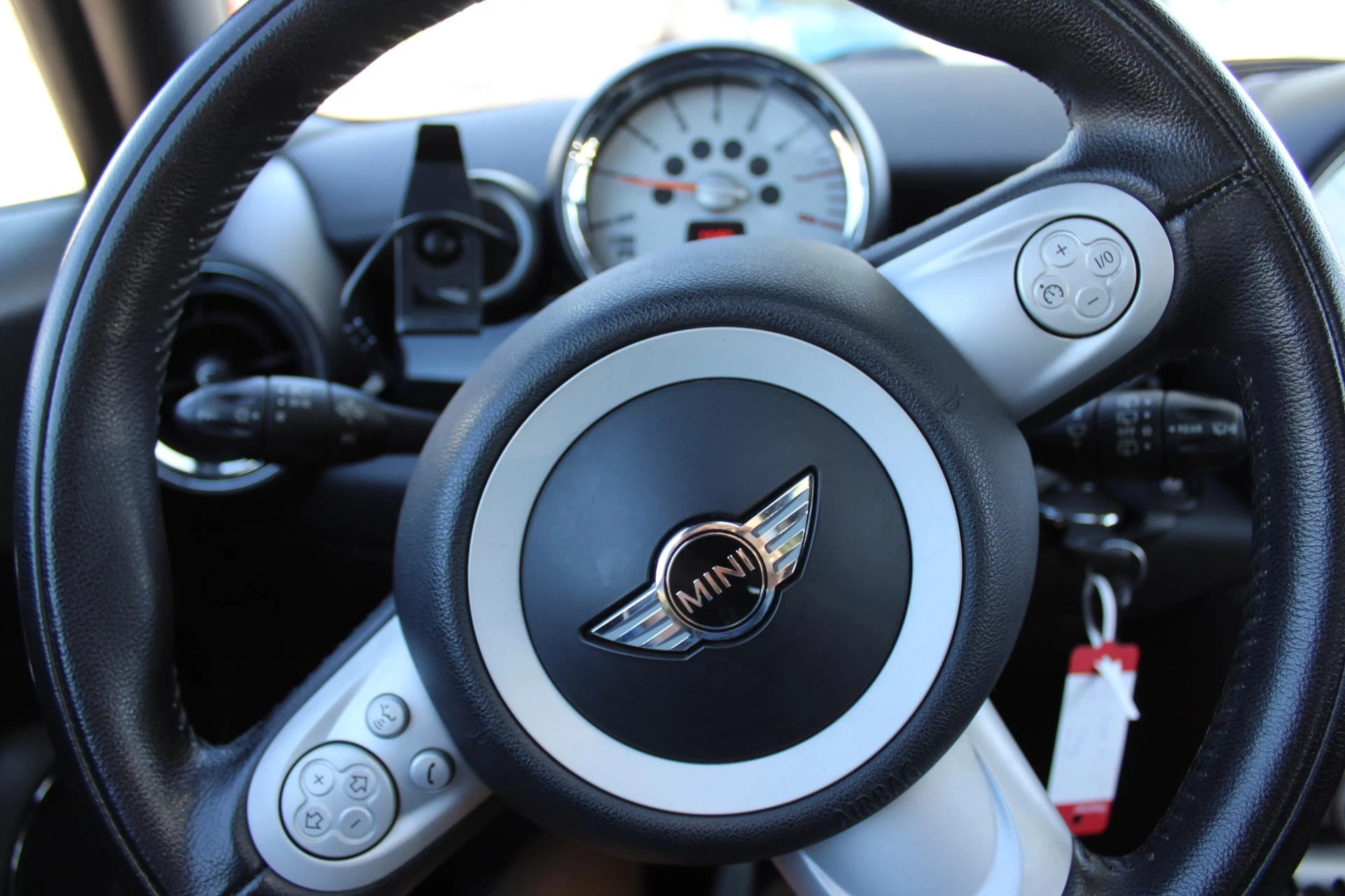 Hoofdafbeelding MINI One