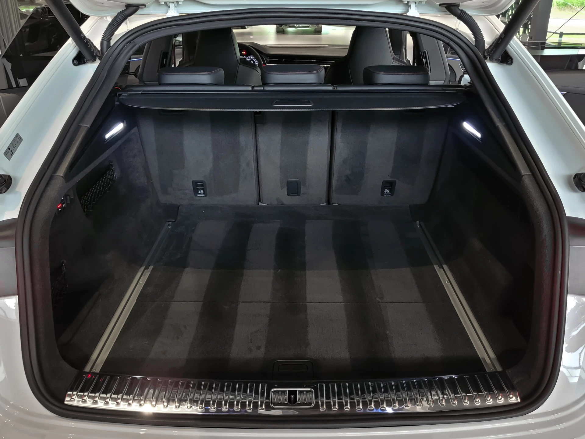 Hoofdafbeelding Audi RSQ8