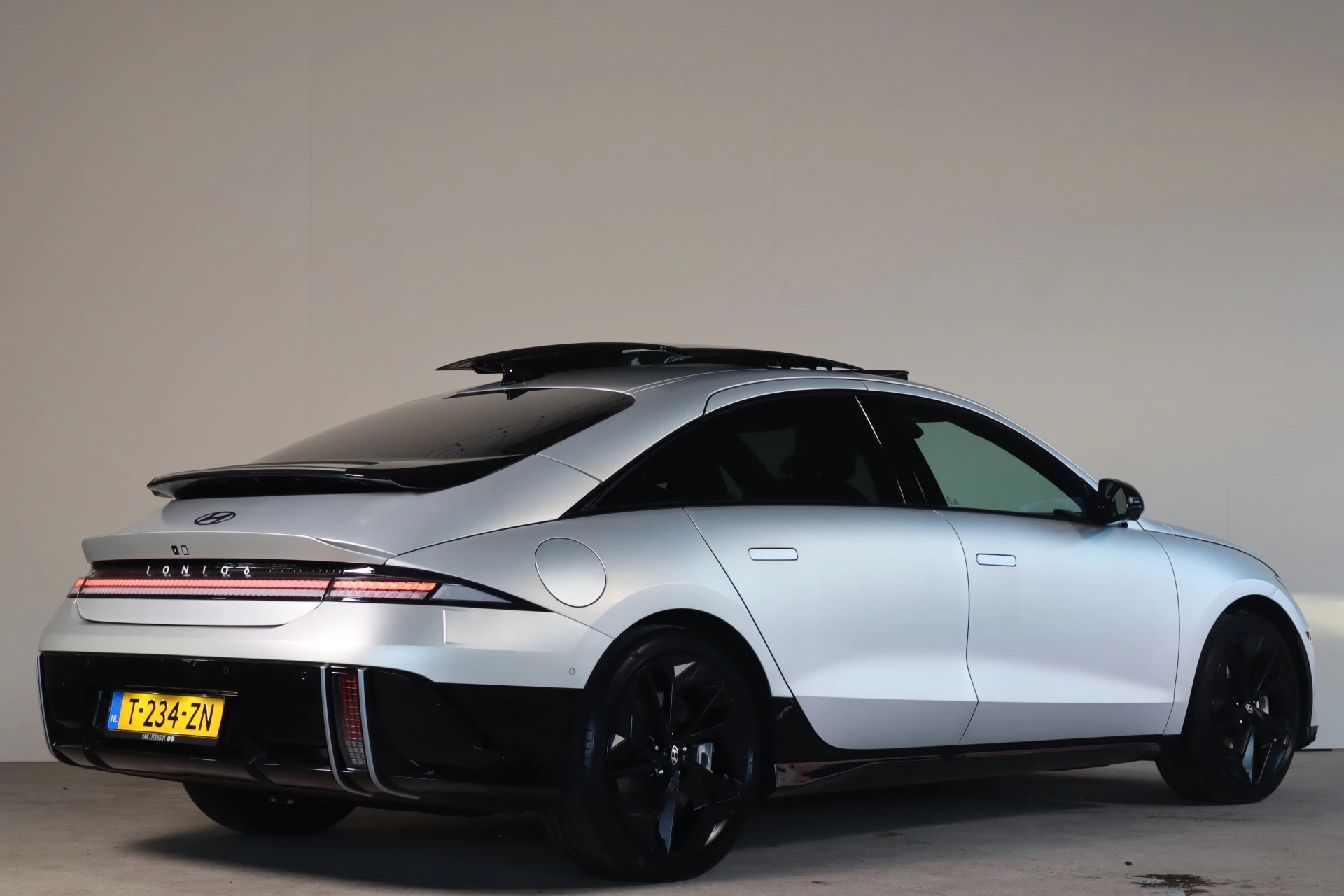 Hoofdafbeelding Hyundai IONIQ 6