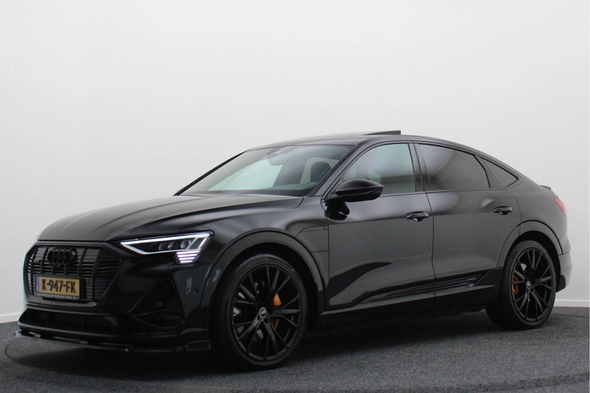 Hoofdafbeelding Audi e-tron