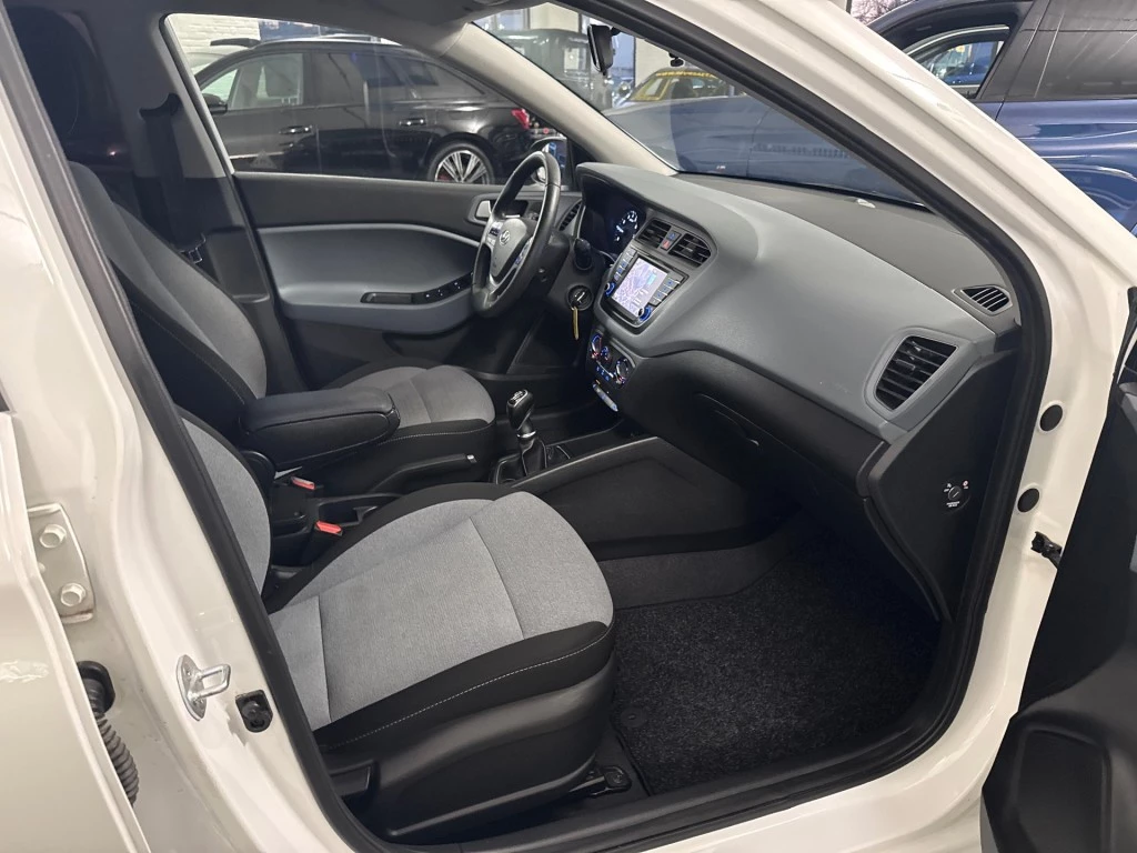 Hoofdafbeelding Hyundai i20