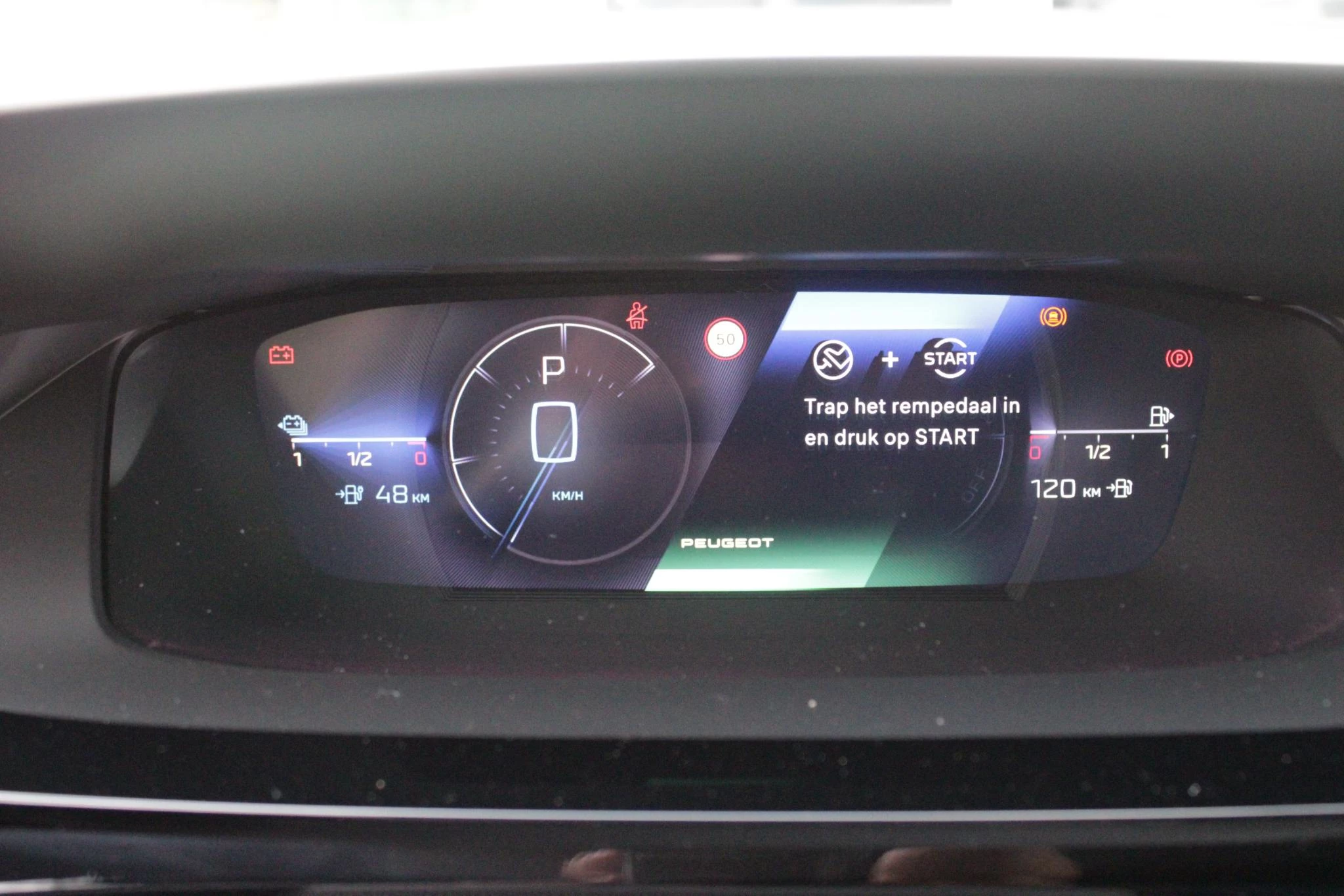 Hoofdafbeelding Peugeot 408