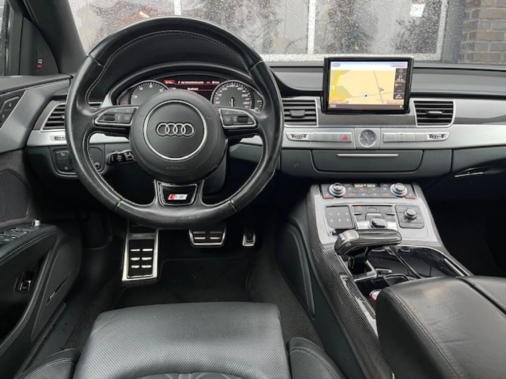 Hoofdafbeelding Audi S8