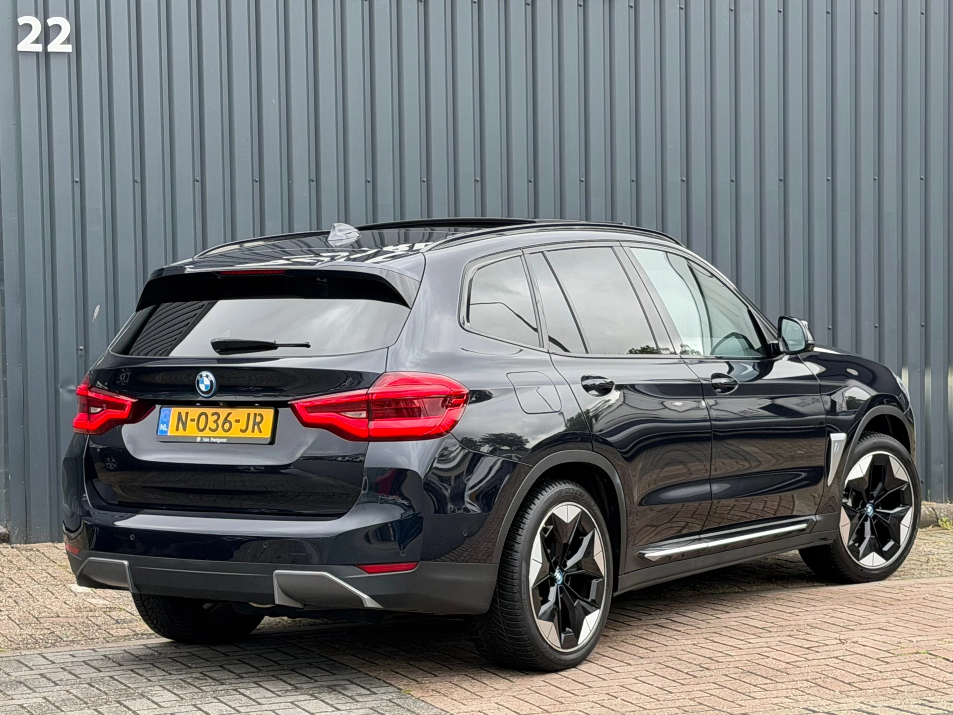 Hoofdafbeelding BMW iX3