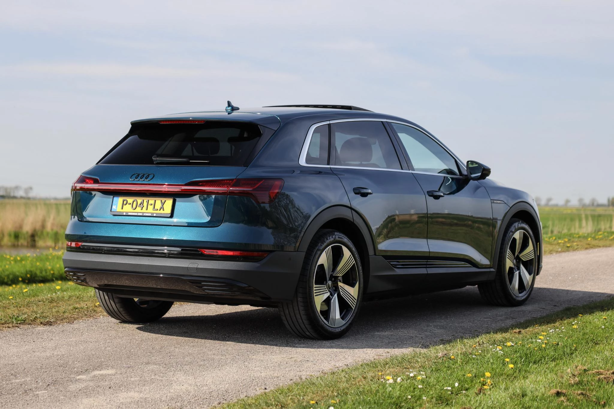 Hoofdafbeelding Audi e-tron