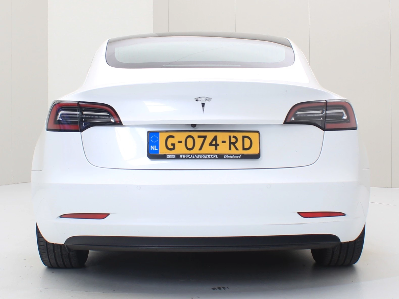 Hoofdafbeelding Tesla Model 3