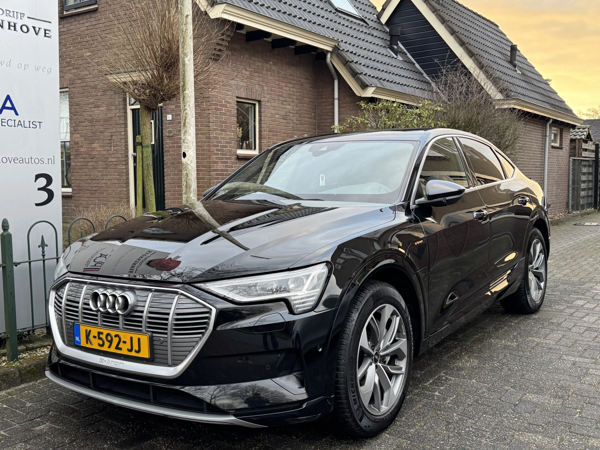 Hoofdafbeelding Audi e-tron