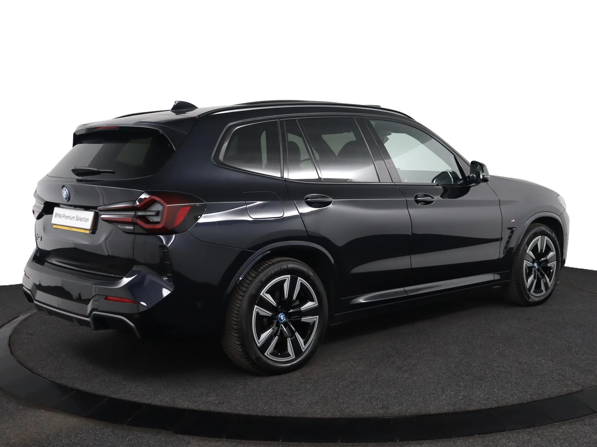 Hoofdafbeelding BMW iX3