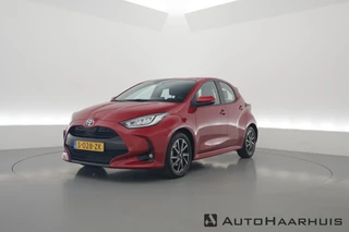 Hoofdafbeelding Toyota Yaris Toyota Yaris 1.5 Hybrid Dynamic | CarPlay | Camera | Adapt. Cruise | Keyless | DAB