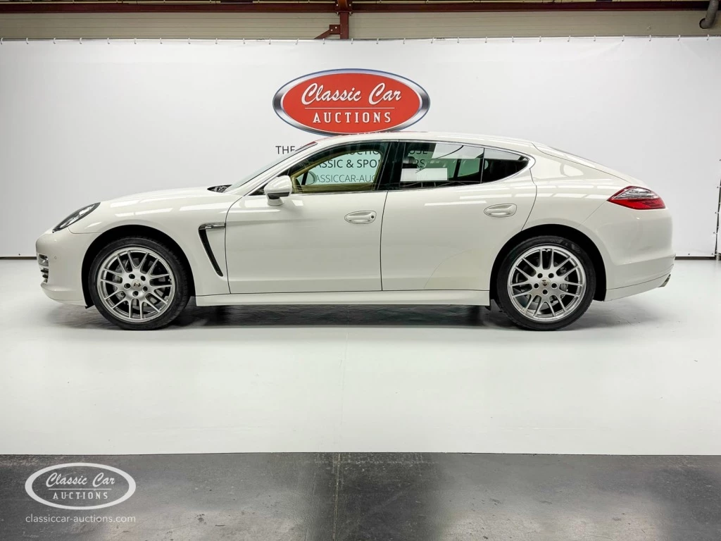 Hoofdafbeelding Porsche Panamera
