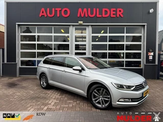 Hoofdafbeelding Volkswagen Passat Volkswagen Passat VARIANT 1.4 TSI ACT 150PK HIGHLINE / MASSAGESTOEL / PANO / TREKHAAK / NAVI!