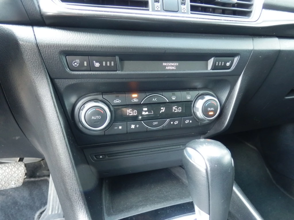 Hoofdafbeelding Mazda 3