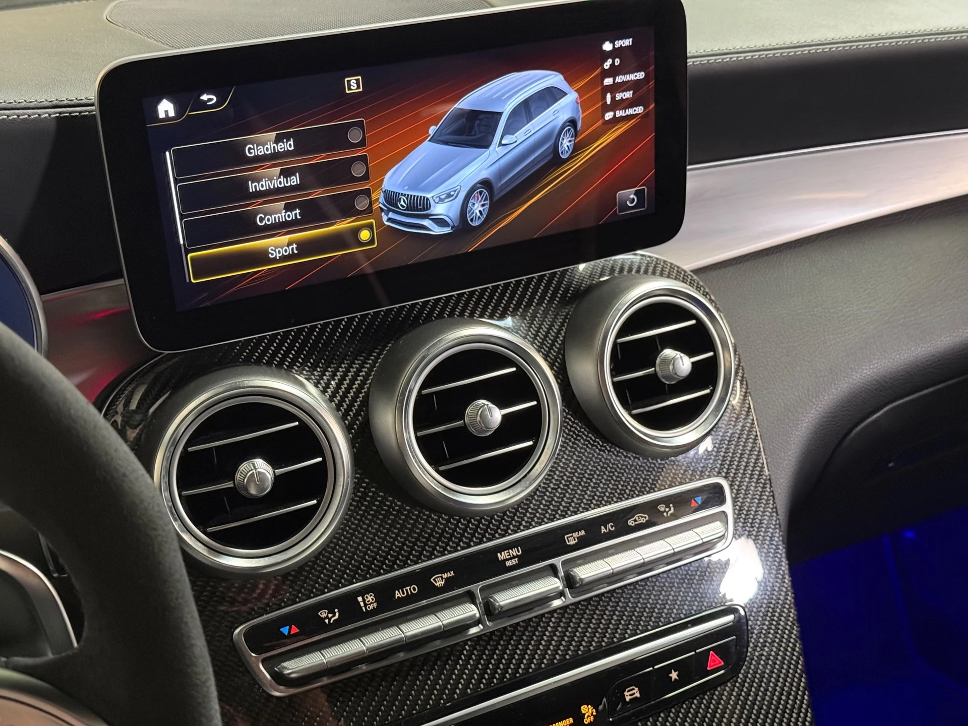 Hoofdafbeelding Mercedes-Benz GLC