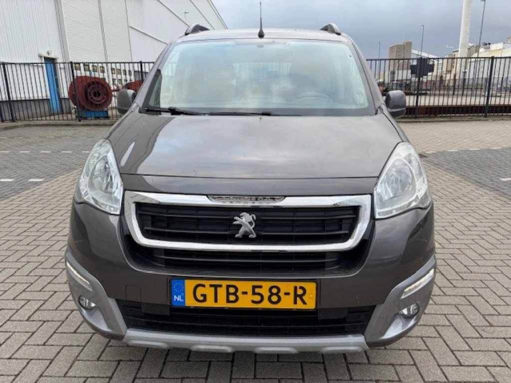 Hoofdafbeelding Peugeot Partner