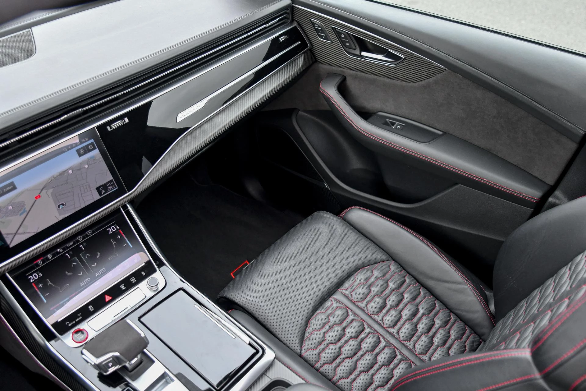 Hoofdafbeelding Audi Q8