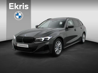 BMW 3 Serie Touring 330e | Travel Pack | Trekhaak | Panoramadak | M hoogglans Shadow Line | 17''