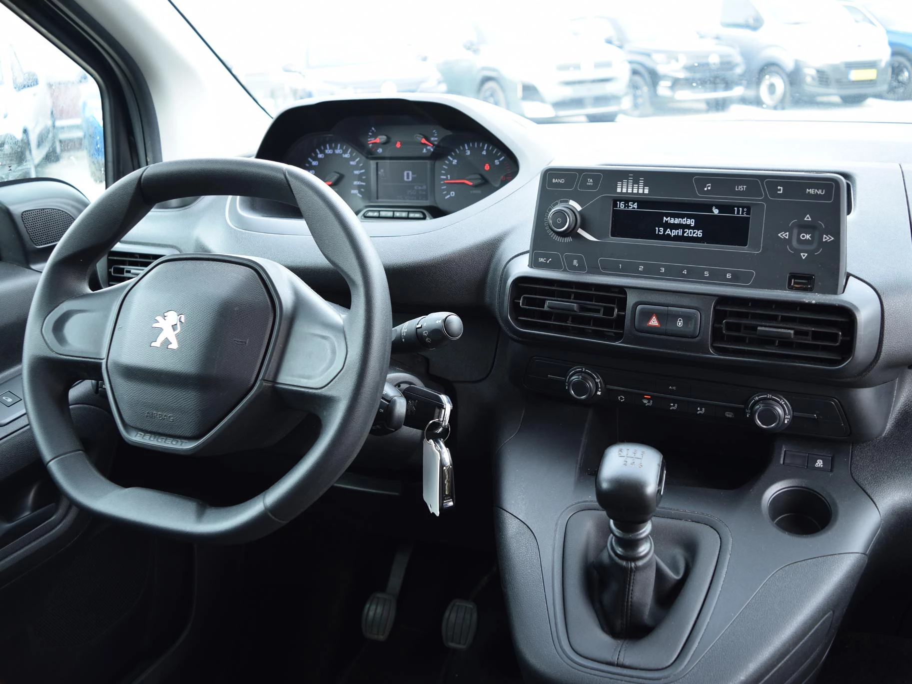 Hoofdafbeelding Peugeot Partner