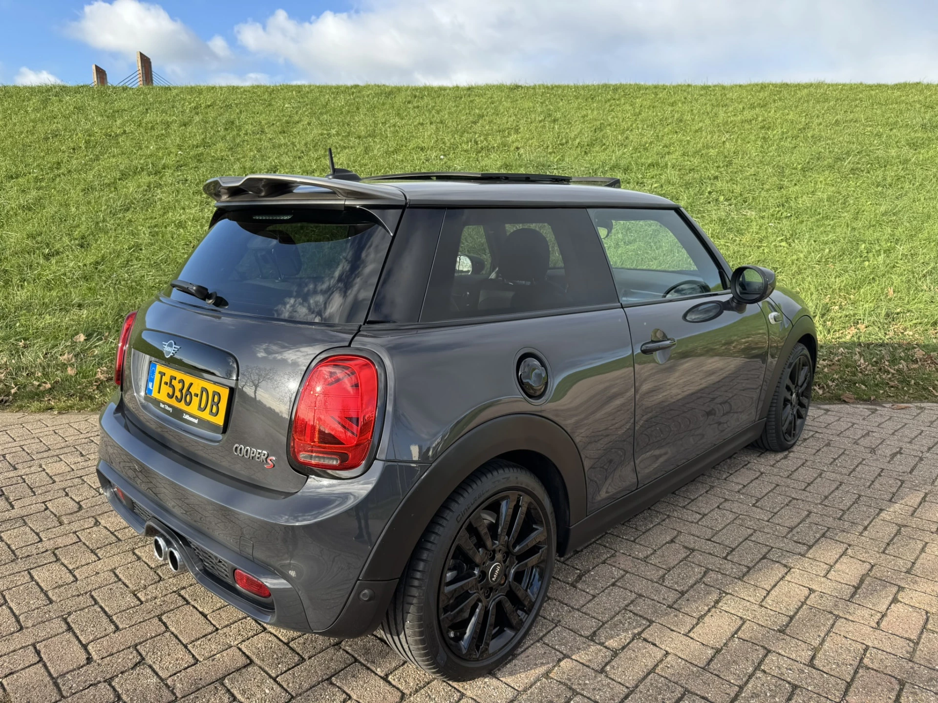 Hoofdafbeelding MINI Cooper S