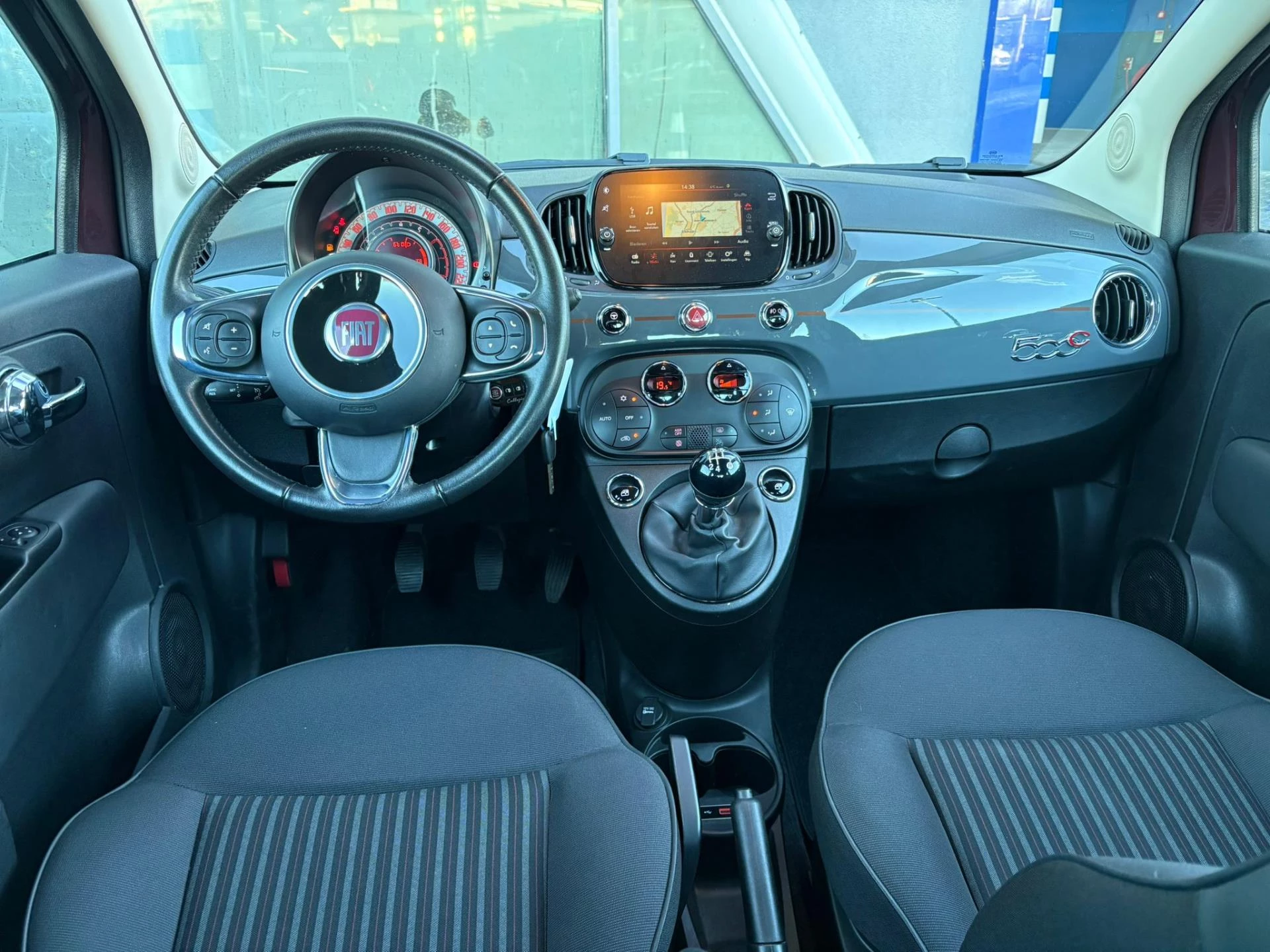 Hoofdafbeelding Fiat 500C