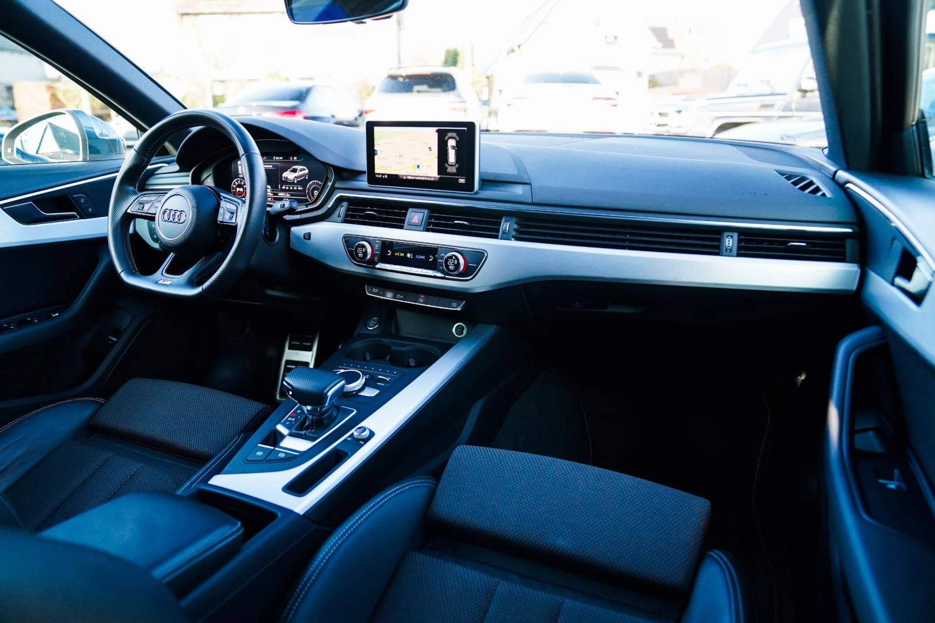 Hoofdafbeelding Audi A4