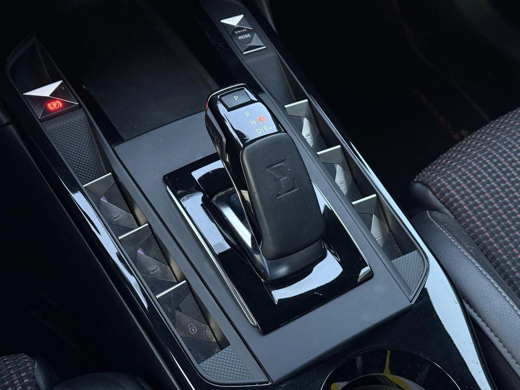 Hoofdafbeelding DS DS 3