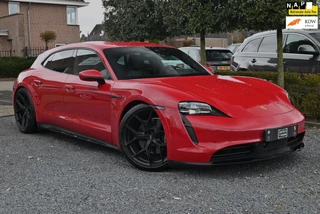 Hoofdafbeelding Porsche Taycan Porsche Taycan Cross Turismo 4 GTS Pakket | Garantie 01-2028 | 1e Eigenaar | 21'' Vossen | BOSE | Sportchrono |