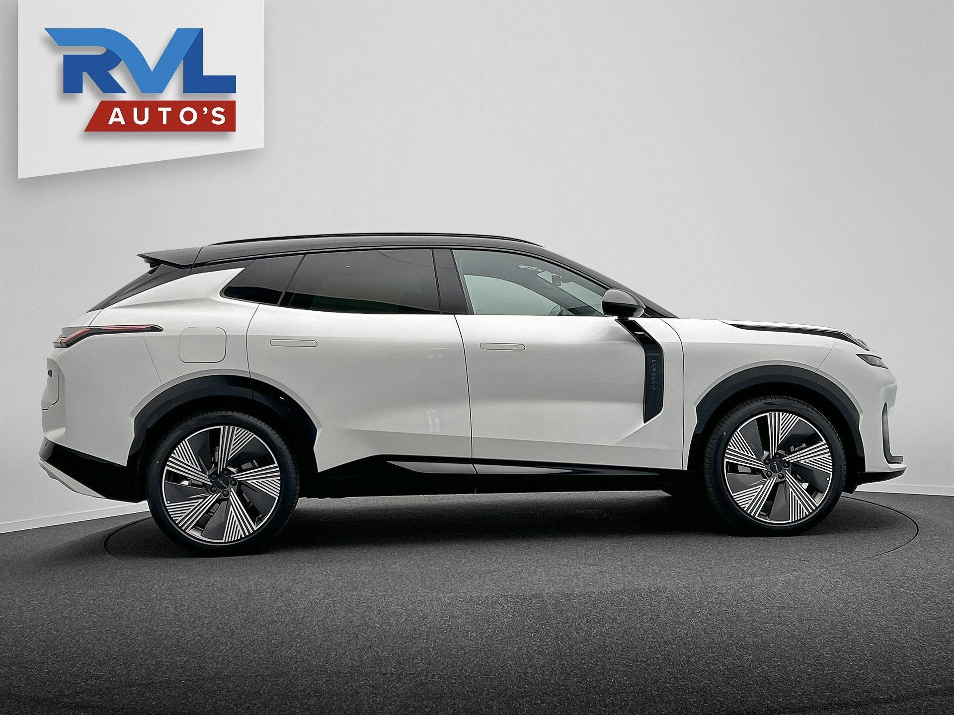 Hoofdafbeelding Lynk & Co 08