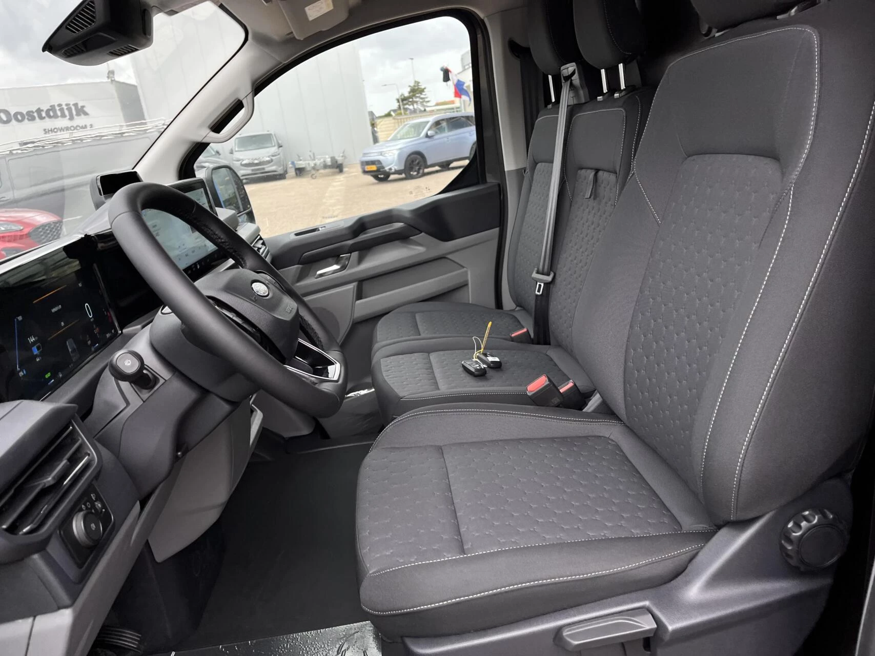 Hoofdafbeelding Ford E-Transit Custom