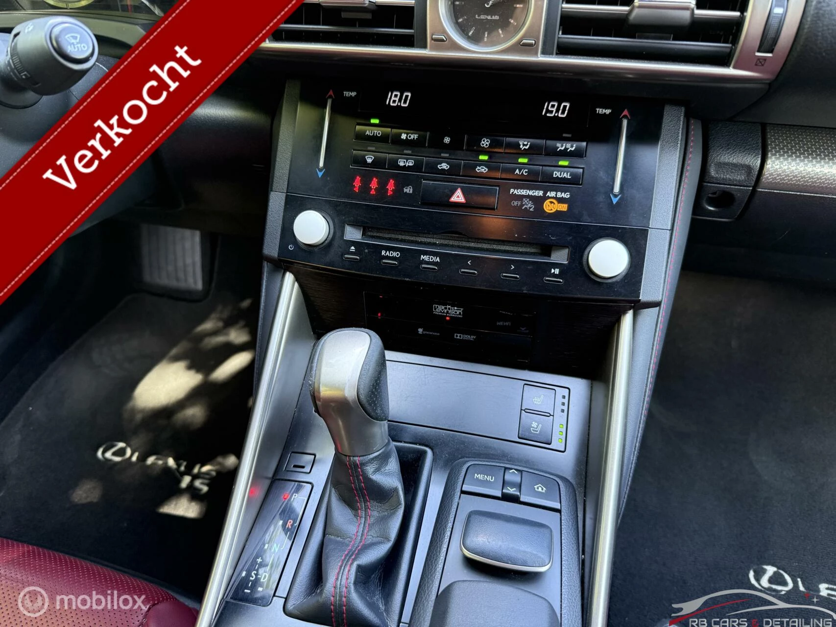Hoofdafbeelding Lexus IS