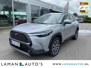 Hoofdafbeelding Toyota Corolla Cross Toyota Corolla Cross Hybrid 140pk Style Premium 2025 | CarPlay Stuur- en stoelverwarming ECC ACC 18" LMV PDC Camera BSM Metallic | Hybrid Voorschoten