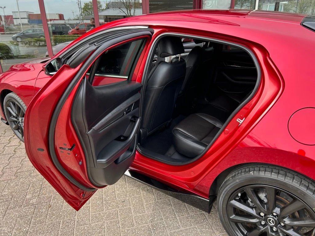 Hoofdafbeelding Mazda 3