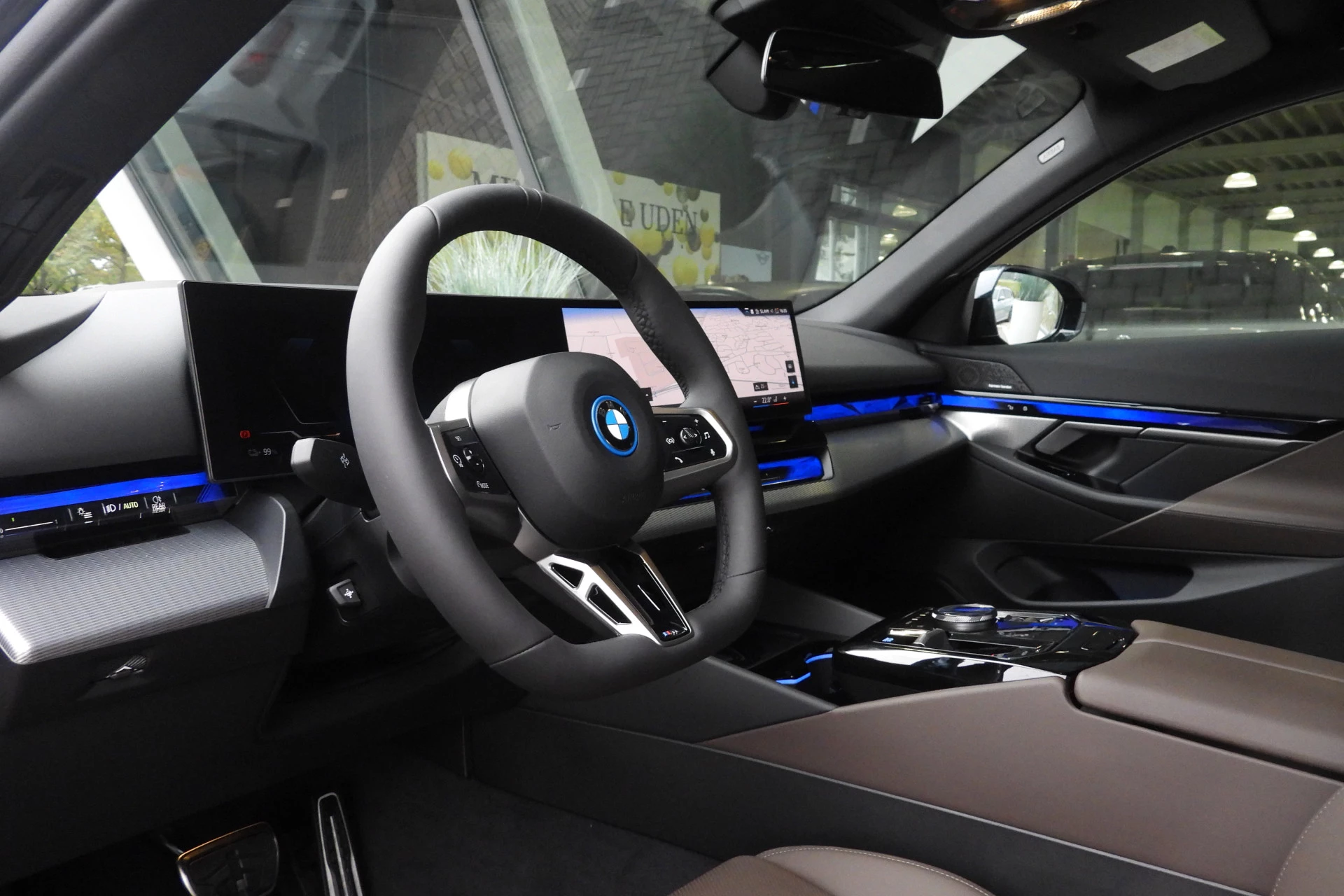 Hoofdafbeelding BMW i5