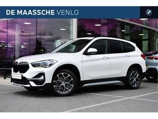 BMW X1 sDrive20i High Executive Edition Automaat / Panoramadak / Navigatie Plus / Camera / Head-up Display / Stoelverwarming / Leder