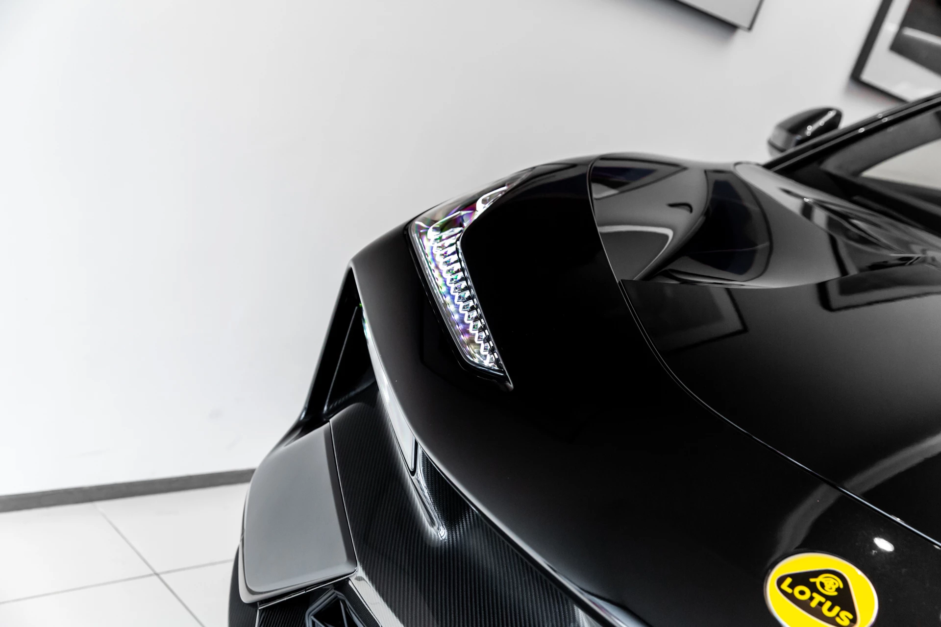 Hoofdafbeelding Lotus Eletre