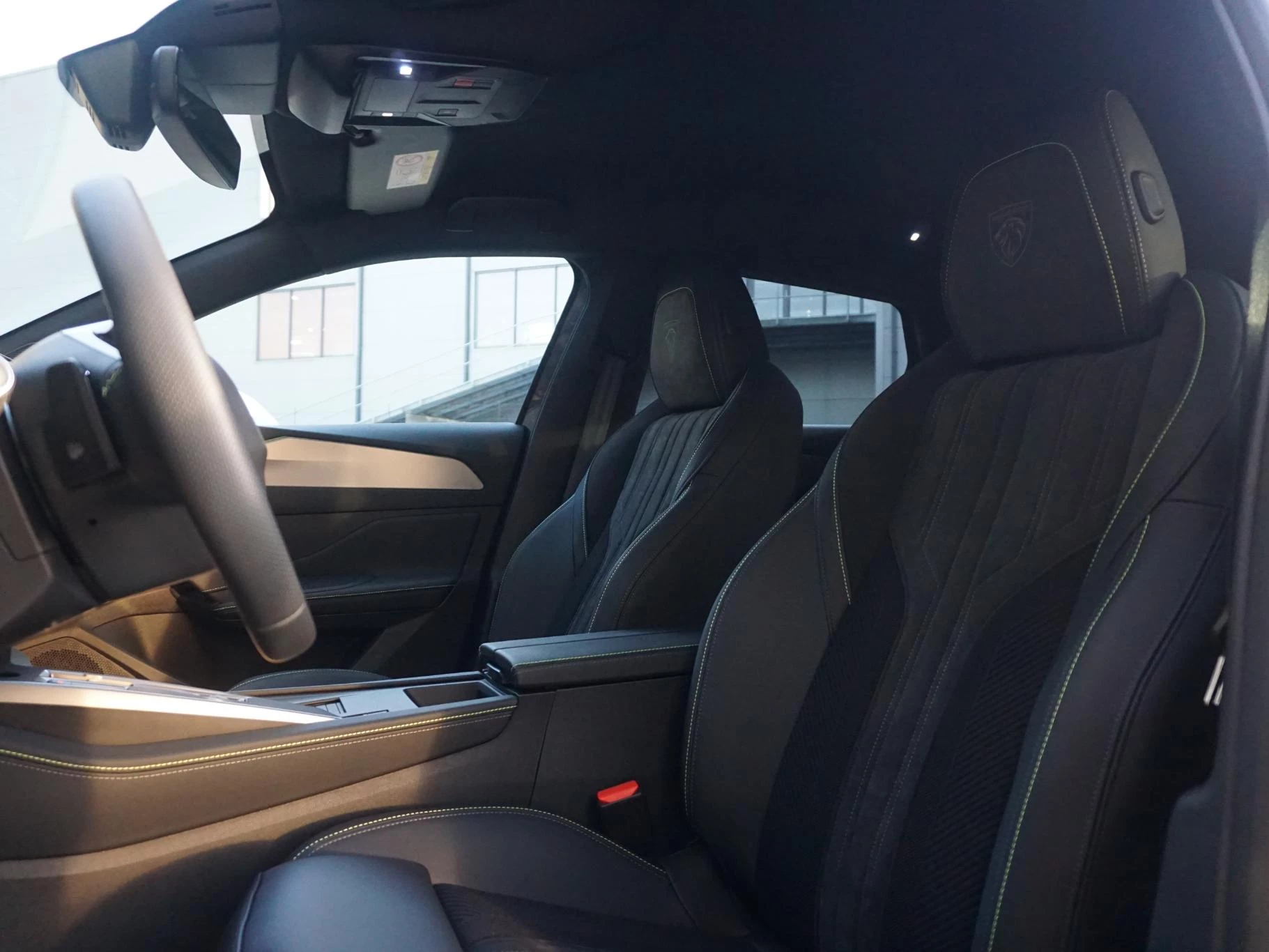 Hoofdafbeelding Peugeot e-308