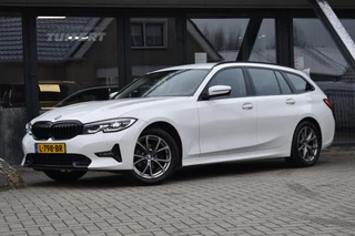 BMW 3-serie Touring 318i High Executive Sport Line | TREKHAAK | APPLE CARPLAY | NAP | DEALER ONDERHOUDEN | ANDROID AUTO