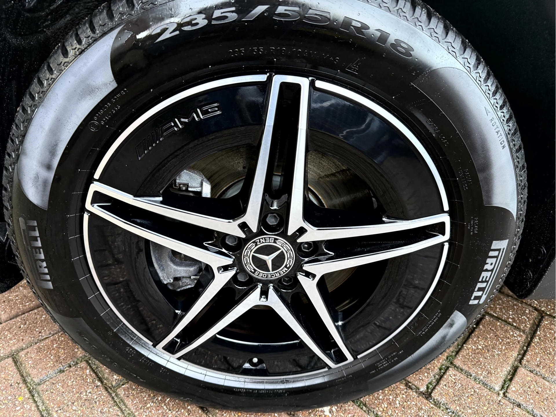 Hoofdafbeelding Mercedes-Benz EQB