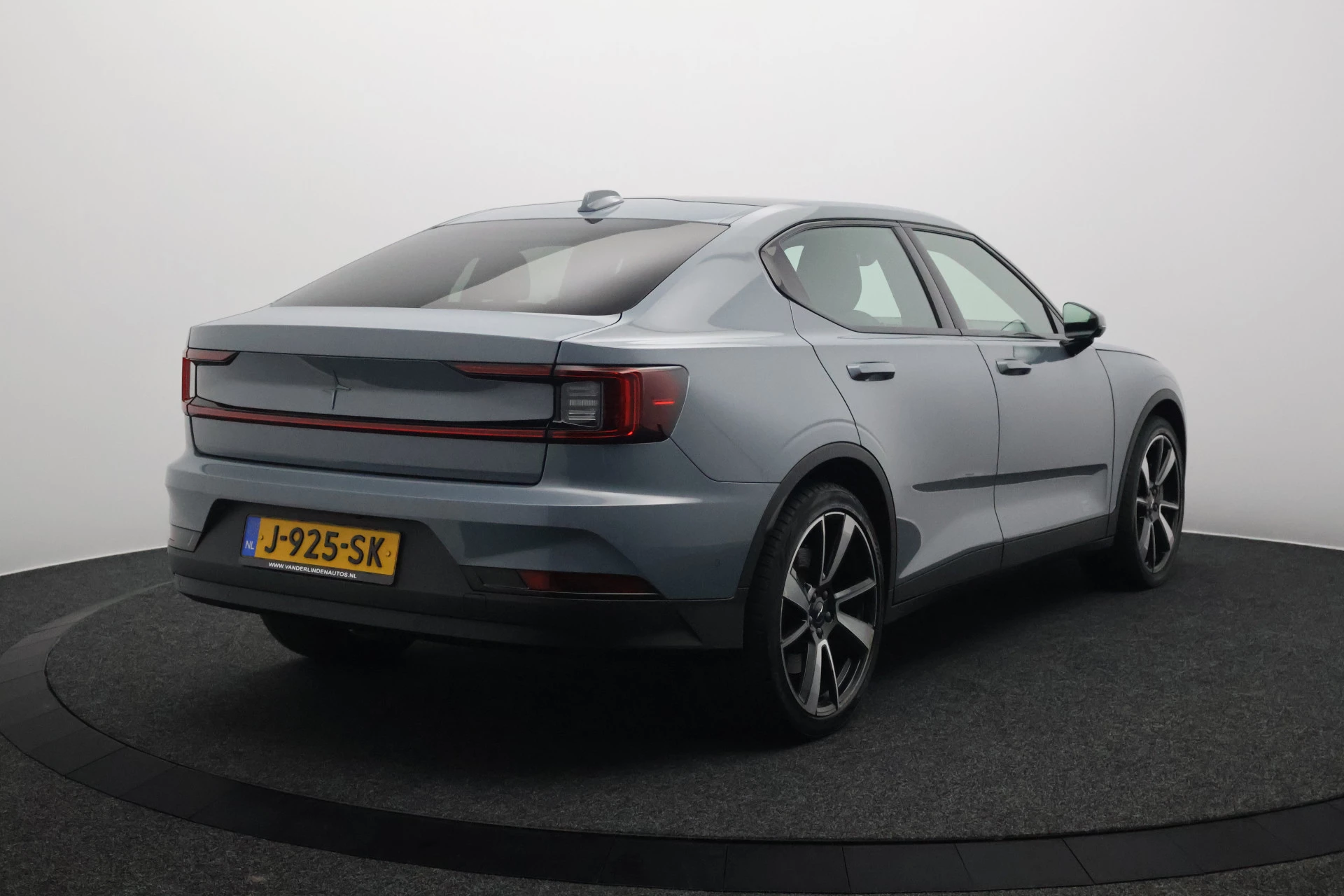 Hoofdafbeelding Polestar 2