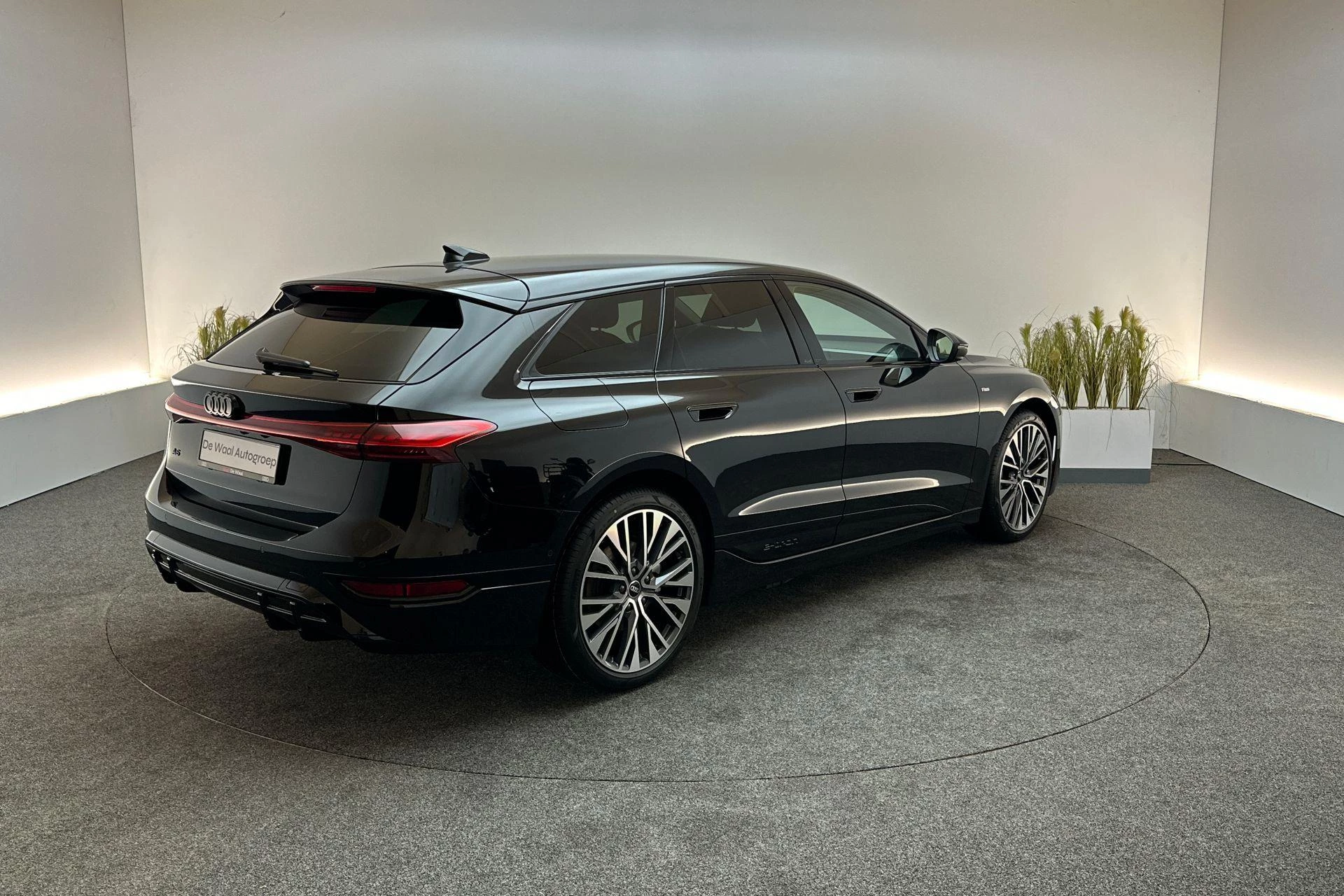 Hoofdafbeelding Audi A6 Avant e-tron